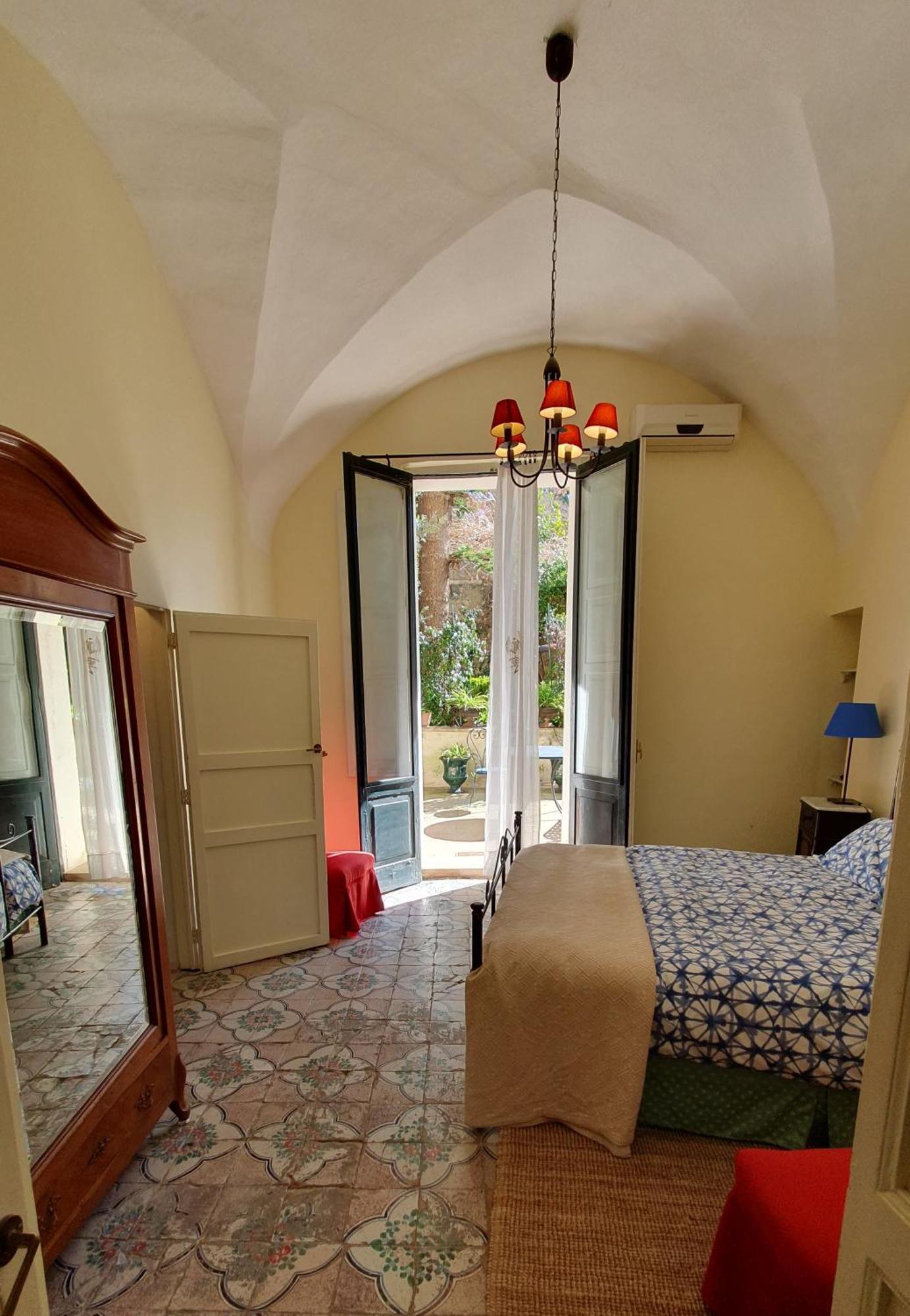 Palazzo Bernardini Apartment Lecce Exterior photo